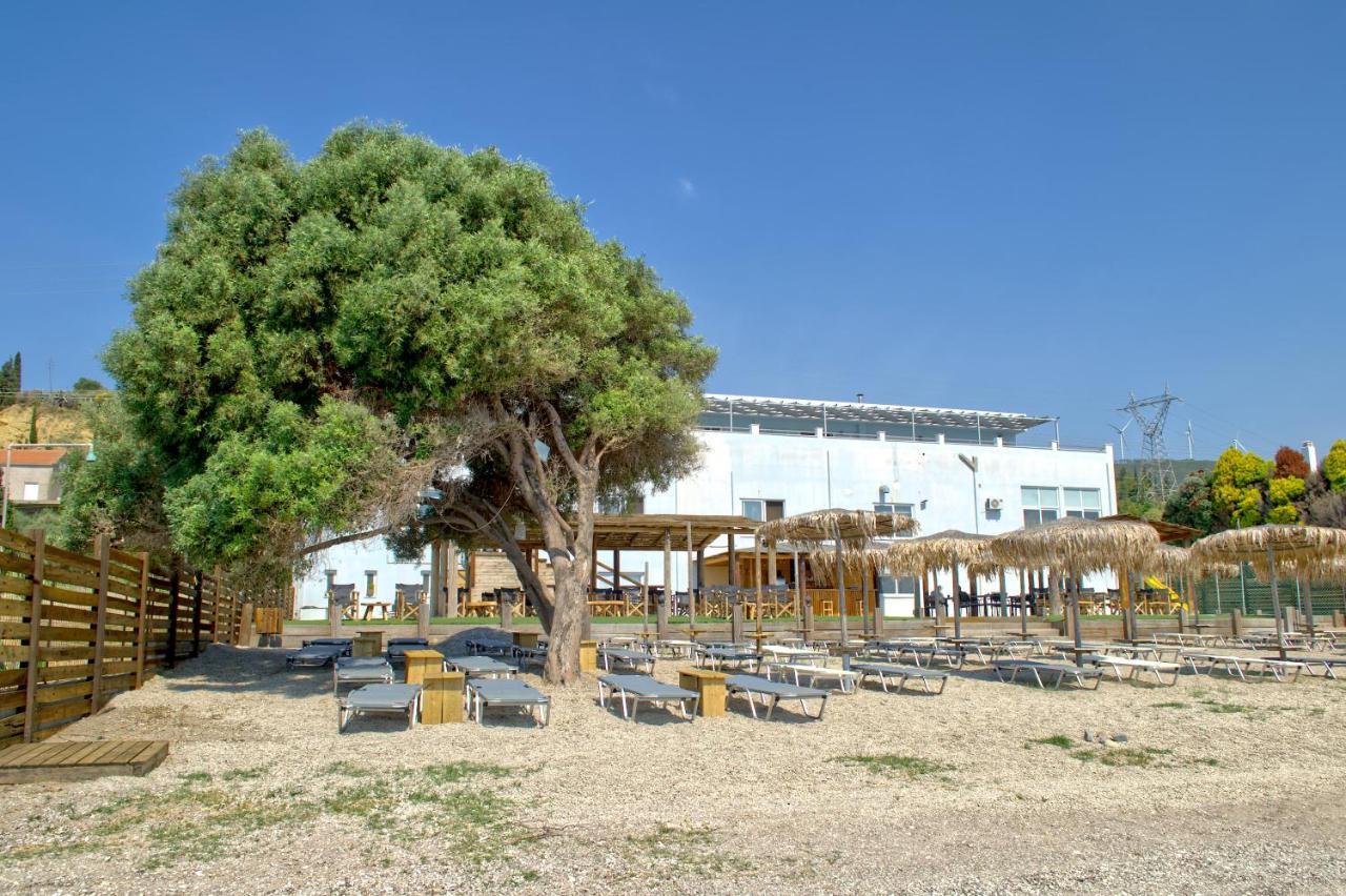 Epipleon Luxury Suites -104- Δωμάτιο 35Τμ Με Βεράντα 35Τμ Μπροστά Στη Θάλασσα Nafpaktos Exterior photo